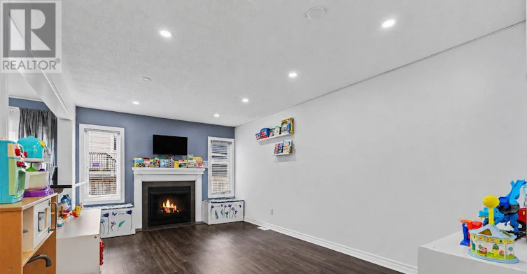 555 Foxlight Circle, Ottawa, ON, K2M 0L9 - 6