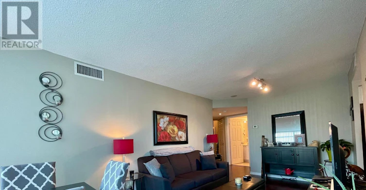 811-28 Harrison Garden Boulevard, Toronto, ON, M2N 7B5 - 12