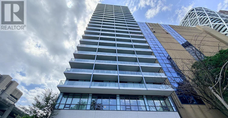 813-210 Simcoe Street, Toronto, ON, M5T 0A9