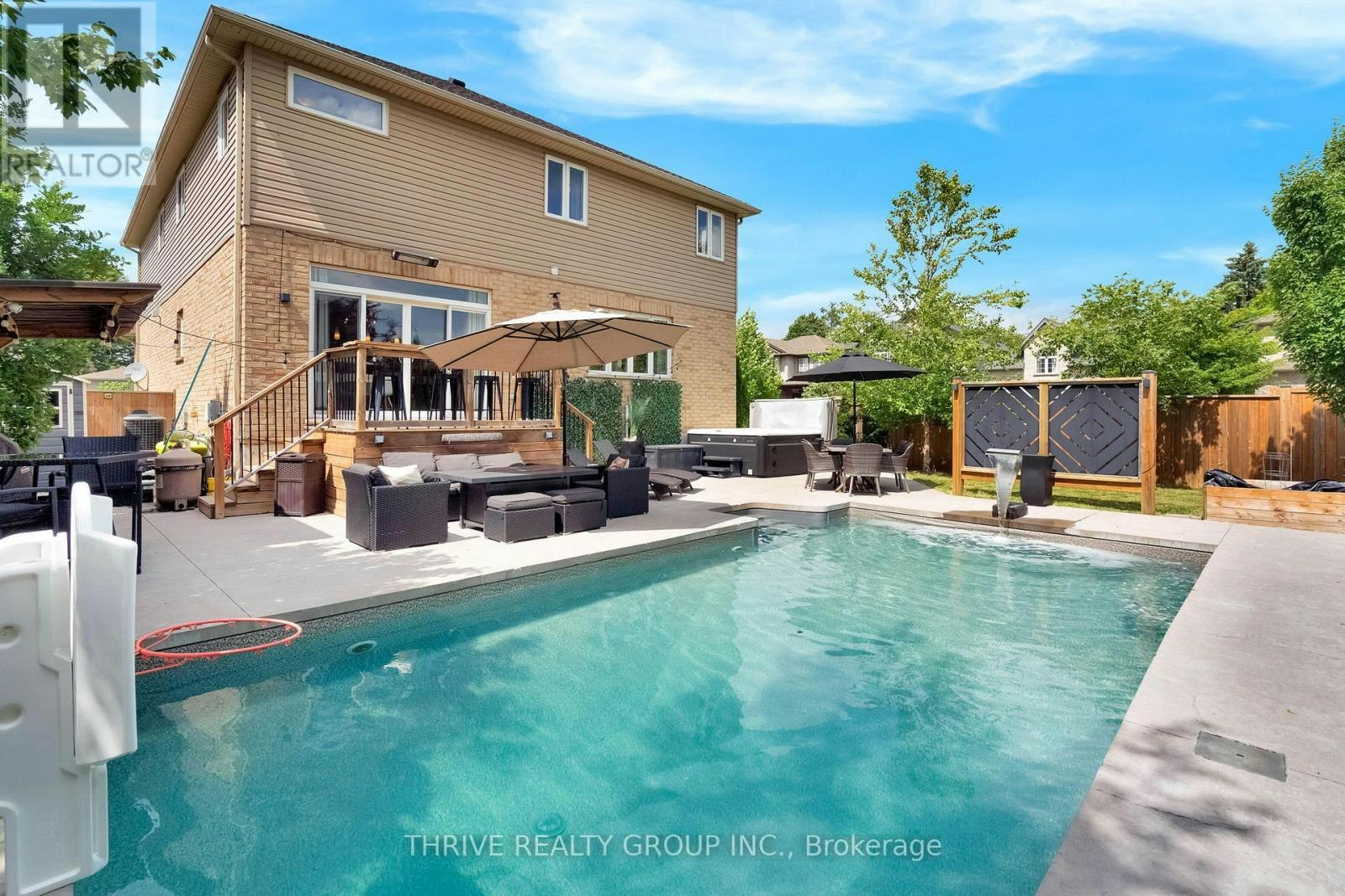 1903 Jubilee Crescent, London, ON, N6G 0H5