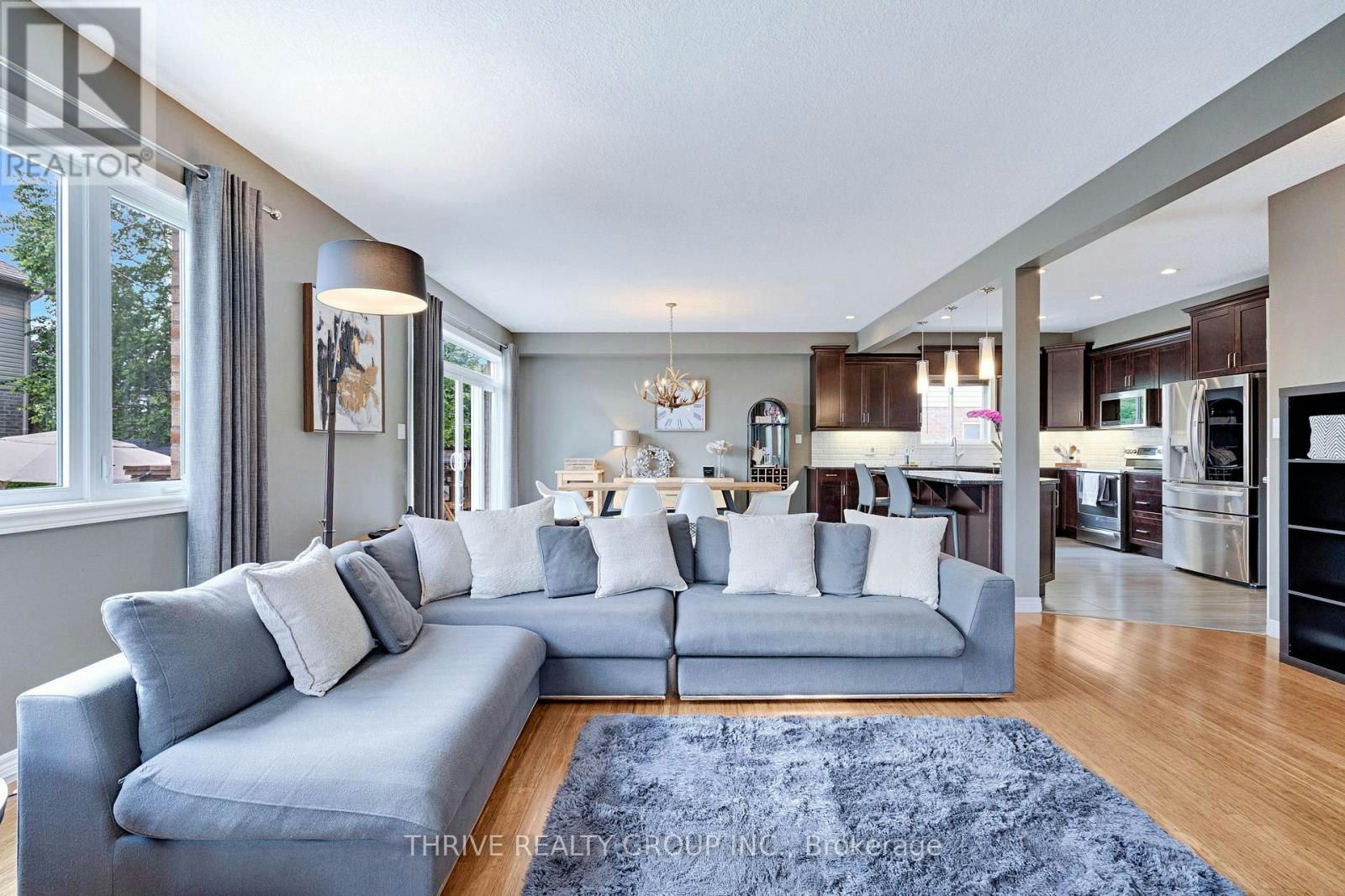 1903 Jubilee Crescent, London, ON, N6G 0H5