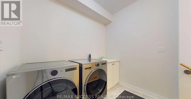 3077 Welsman Gardens, Oakville, ON, L6H 7Z2 - 8