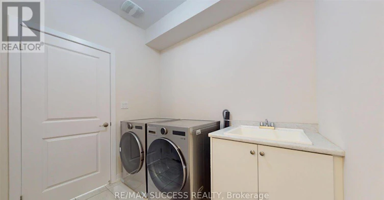 3077 Welsman Gardens, Oakville, ON, L6H 7Z2 - 7