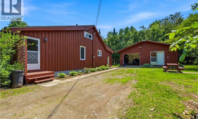 18 Pleasant Avenue