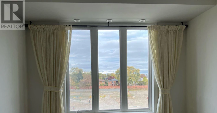 15-115 Long Branch Avenue, Toronto, ON, M8W 0A9 - 3