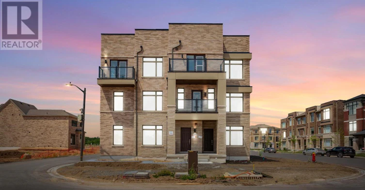 2-3095 Robert Lamb Boulevard, Oakville, ON, L6H 8B7