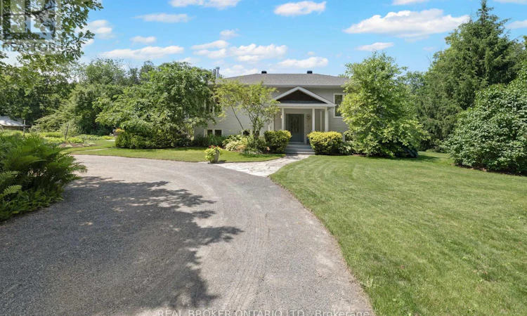 6550 Rideau Valley Drive N