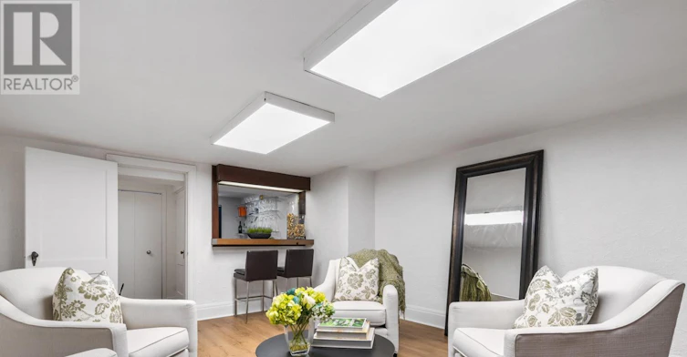 28 Thompson Avenue, Toronto, ON, M8Z 3T3 - 33