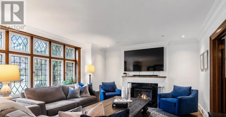 28 Thompson Avenue, Toronto, ON, M8Z 3T3 - 13