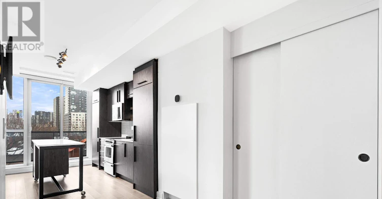 1303-560 Rideau Street, Ottawa, ON, K1N 5Z8 - 7