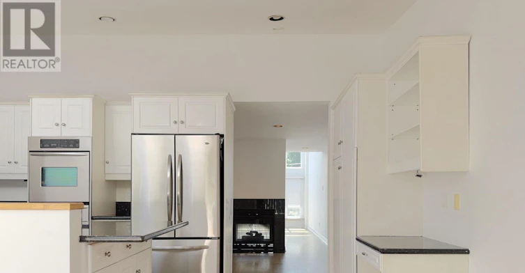 MAIN-116 Cranbrooke Avenue, Toronto, ON, M5M 1M7 - 11