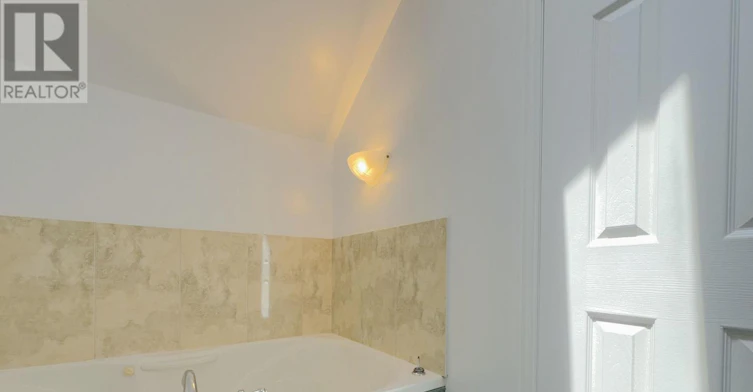 MAIN-116 Cranbrooke Avenue, Toronto, ON, M5M 1M7 - 35