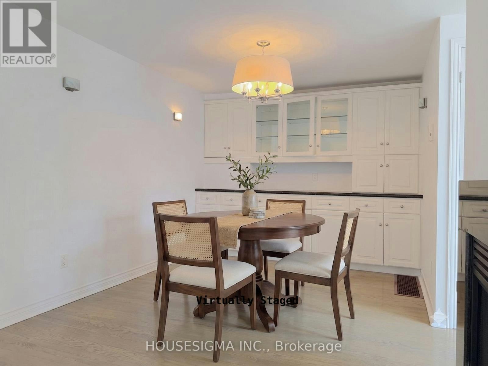 MAIN-116 Cranbrooke Avenue, Toronto, ON, M5M 1M7 - 9