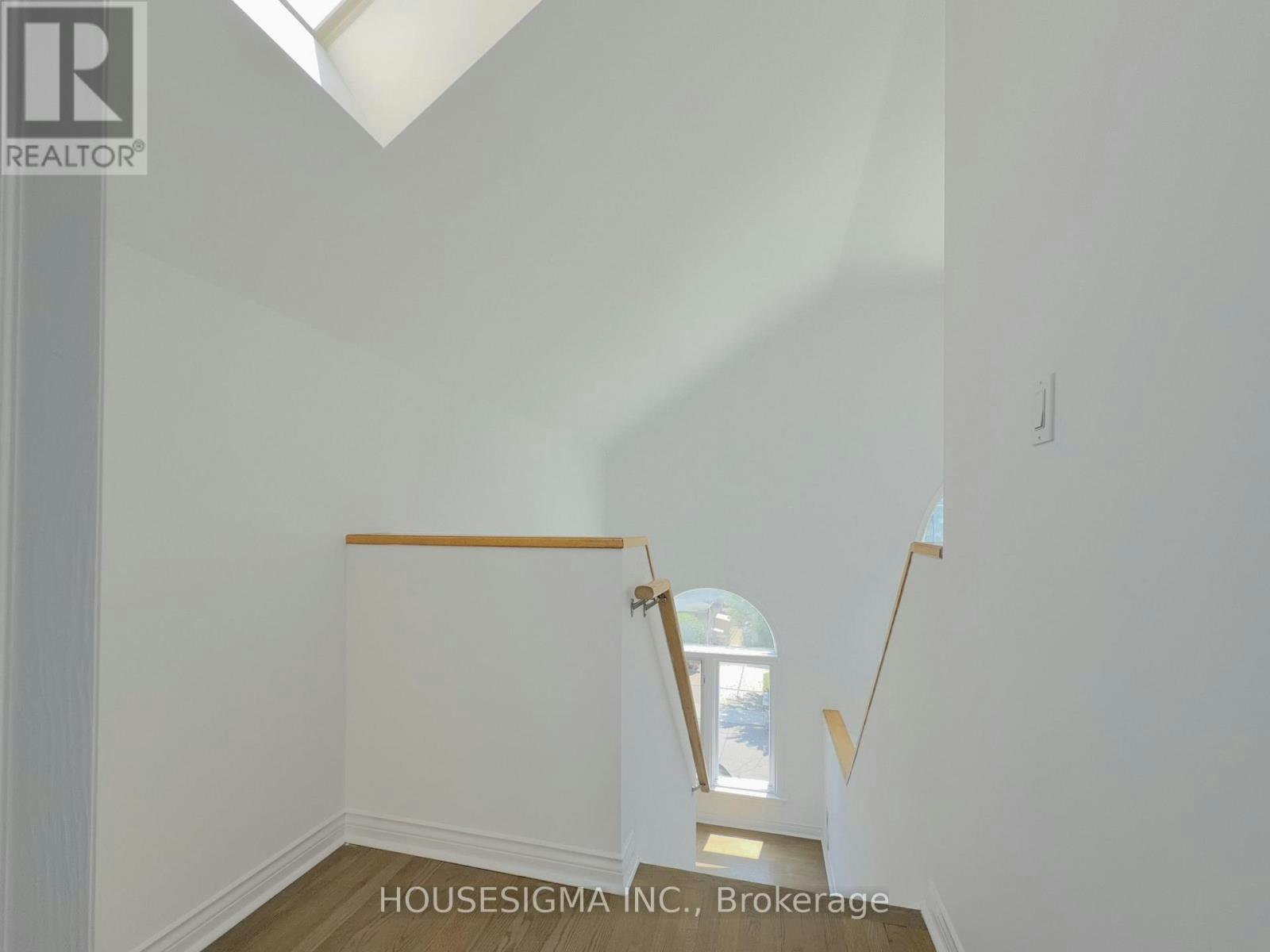 MAIN-116 Cranbrooke Avenue, Toronto, ON, M5M 1M7 - 37
