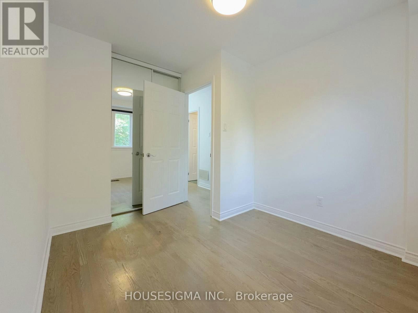 MAIN-116 Cranbrooke Avenue, Toronto, ON, M5M 1M7 - 22