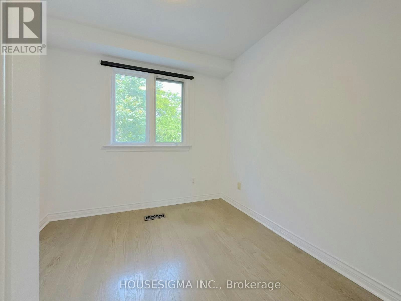 MAIN-116 Cranbrooke Avenue, Toronto, ON, M5M 1M7 - 21