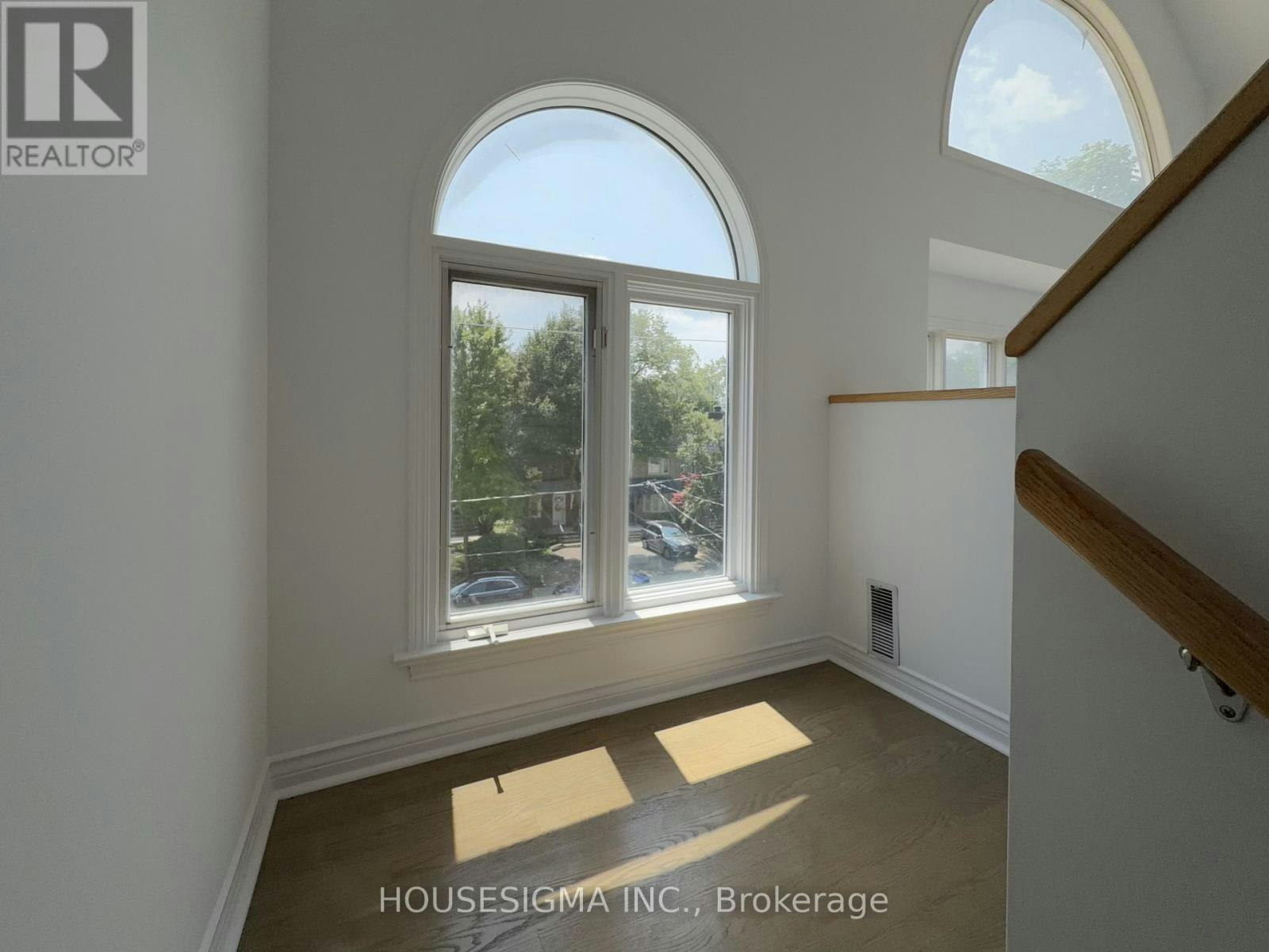 MAIN-116 Cranbrooke Avenue, Toronto, ON, M5M 1M7 - 28