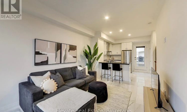 24-3083 Cawthra Road