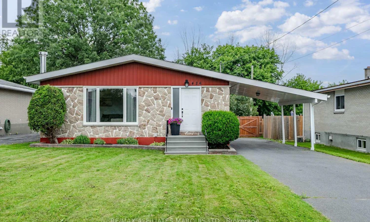 426 Bellevue Crescent