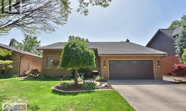3915 Villa Borghese Drive