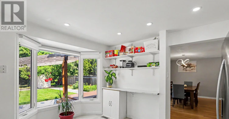 383 Viewmount Drive, Ottawa, ON, K2E 7R9 - 8