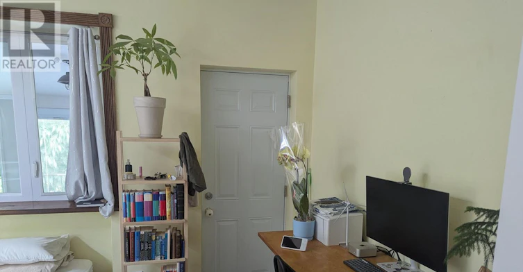 MN&2ND-52 Ashdale Avenue, Toronto, ON, M4L 2Y7 - 11