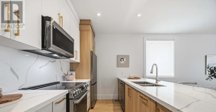 C-102 Boultbee Avenue, Toronto, ON, M4J 1B3 - 8