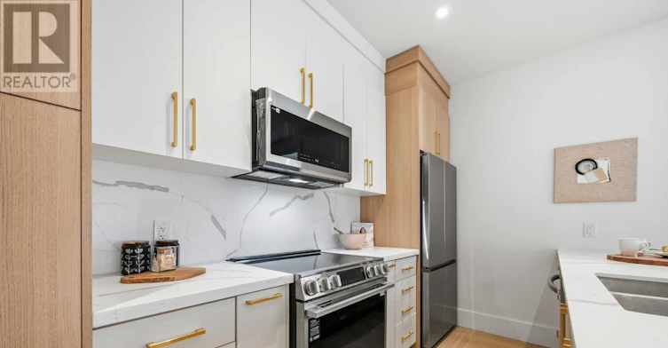 C-102 Boultbee Avenue, Toronto, ON, M4J 1B3 - 9