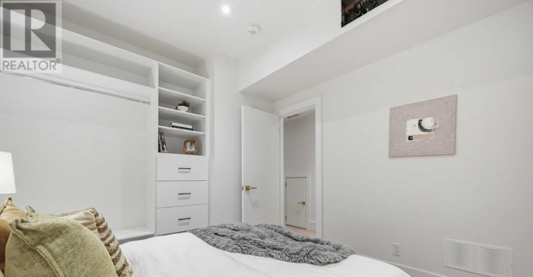 C-102 Boultbee Avenue, Toronto, ON, M4J 1B3 - 14