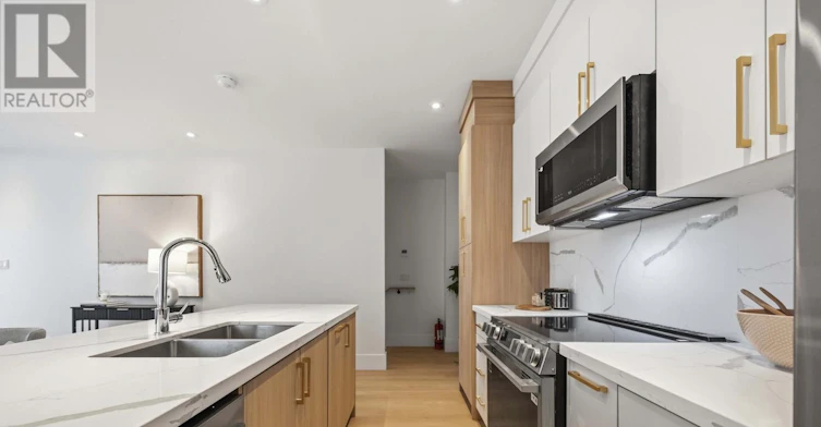 C-102 Boultbee Avenue, Toronto, ON, M4J 1B3 - 2