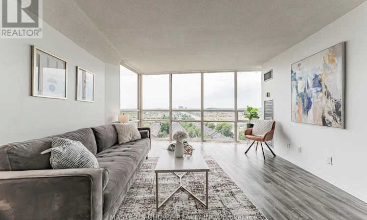 1110-50 Eglinton Avenue W