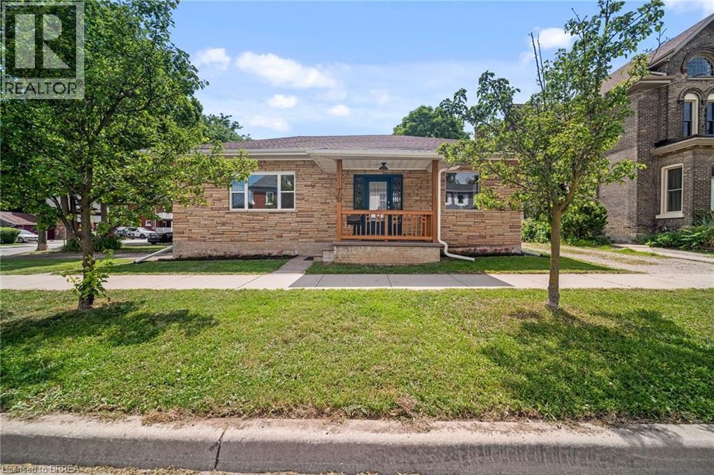 76 William Street, Brantford, ON, N3T 3K8