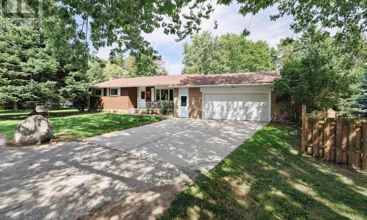 10 Bissett Court