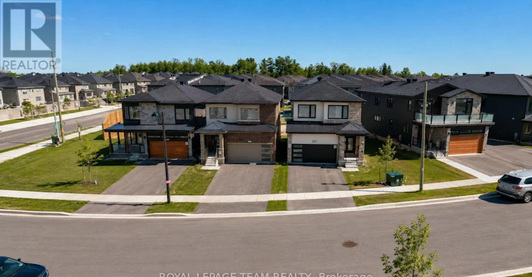 803 Crossgate Street, Manotick, ON, K2J 7E3 - 2