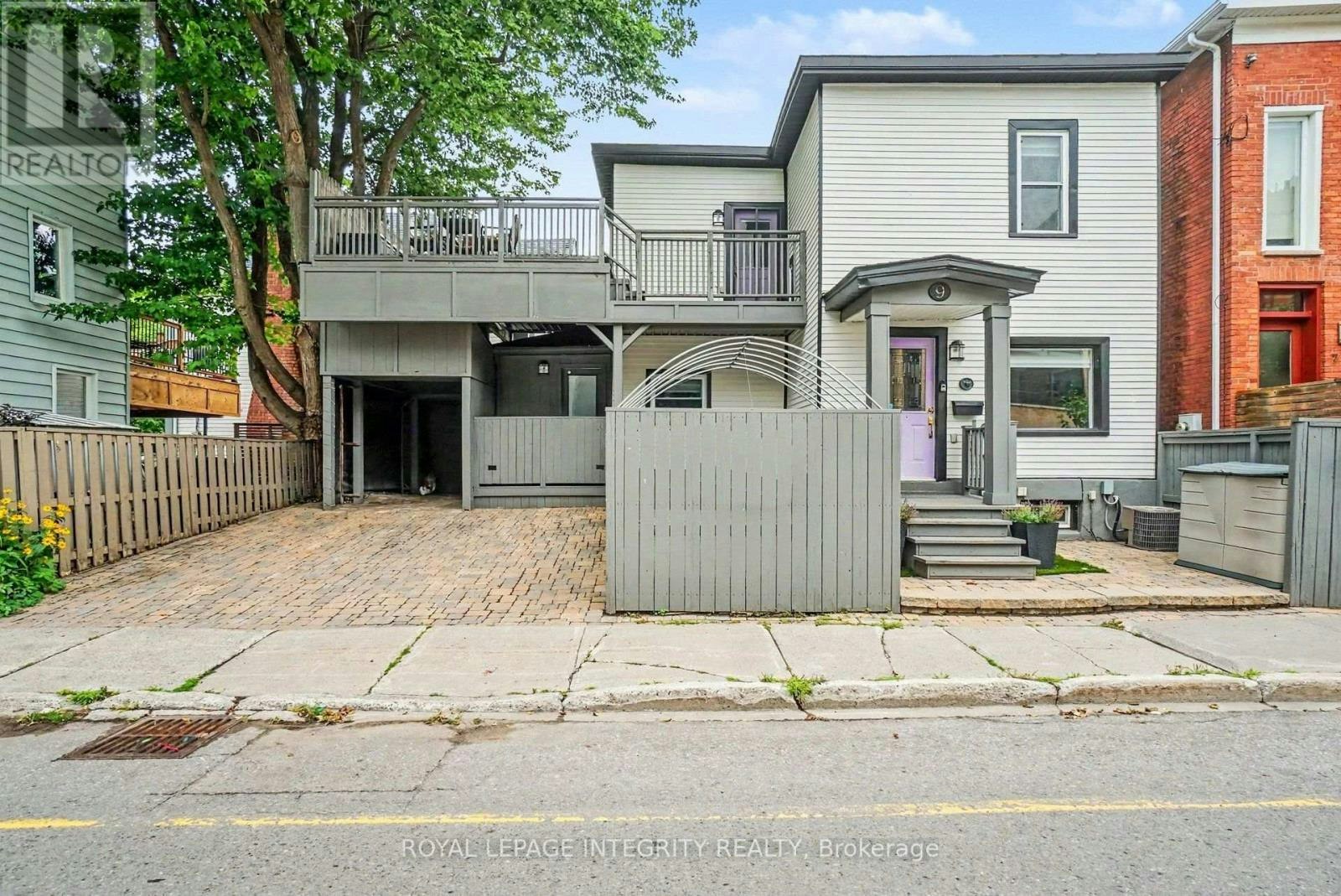 9 Holmwood Avenue, Ottawa, ON, K1S 2N9