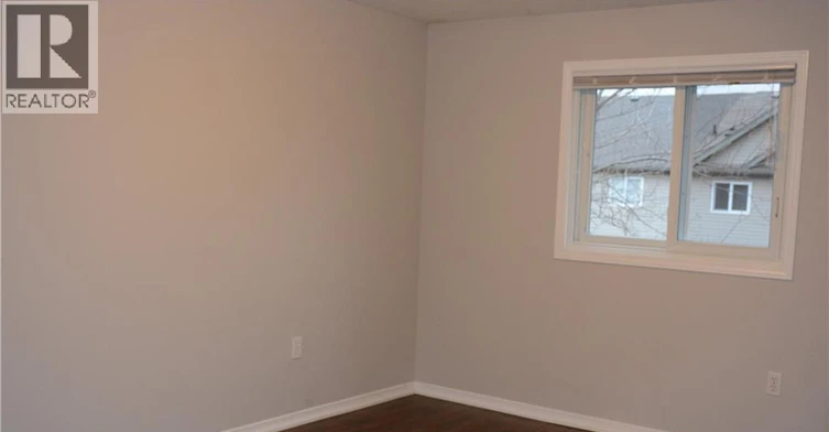 982 Creekside Drive, Waterloo, ON, N2V 2W5 - 9