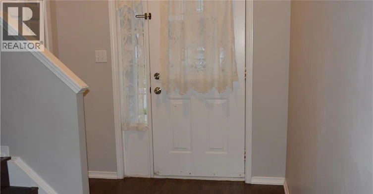 982 Creekside Drive, Waterloo, ON, N2V 2W5 - 2