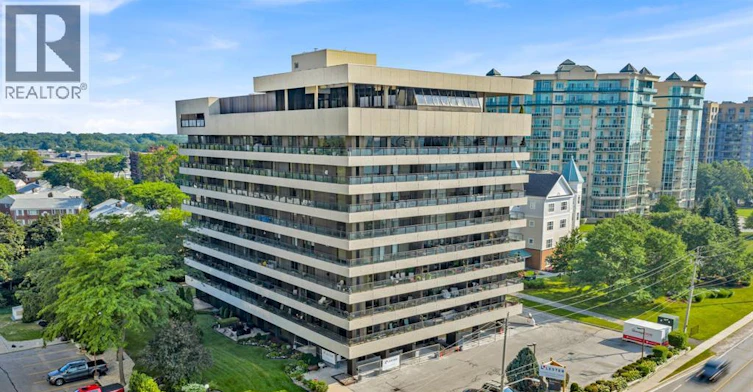 202-5125 Riverside Drive East, Windsor, ON, N8S 4L8