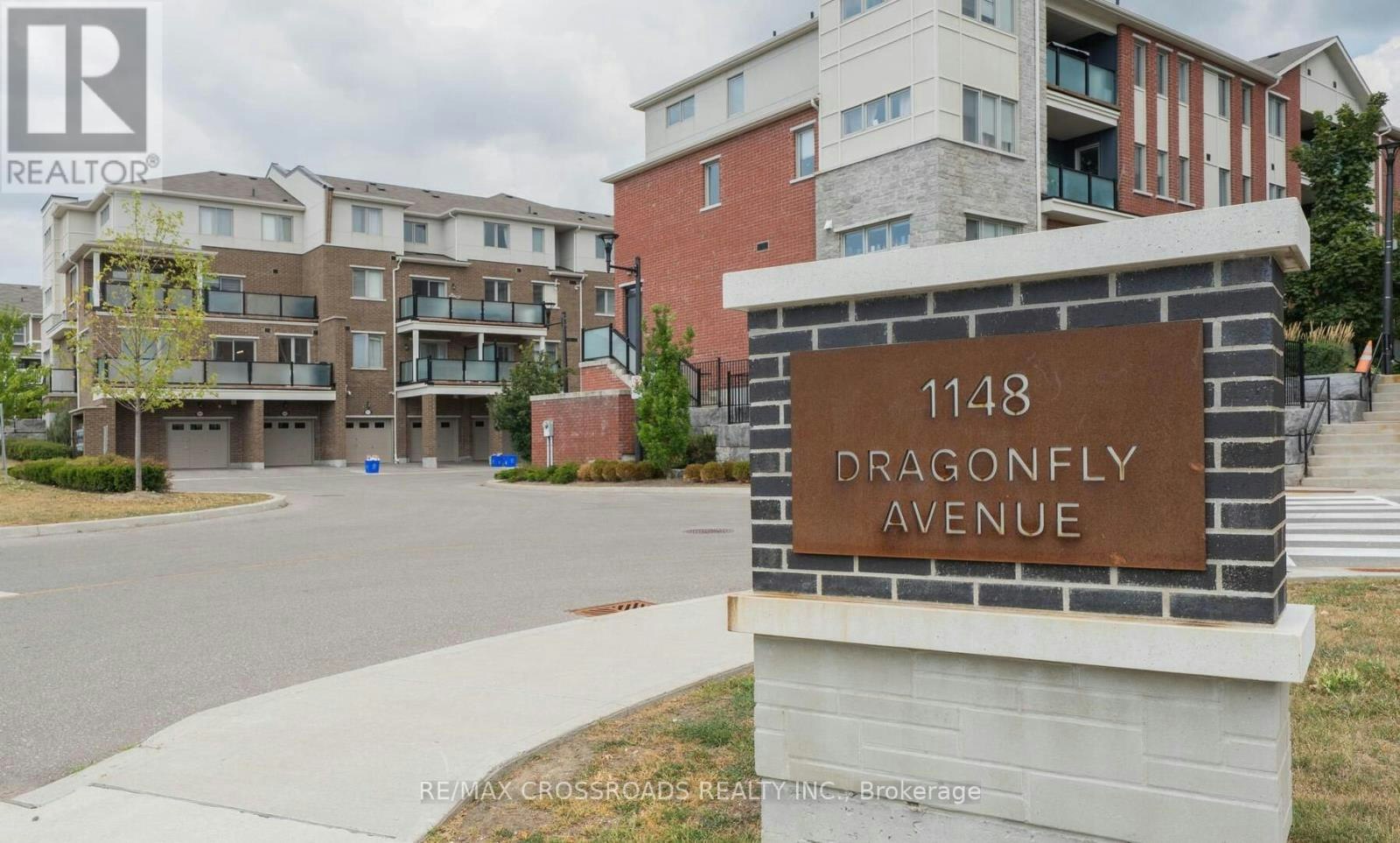 207-1148 Dragonfly Avenue, Pickering, ON, L1X 0H5