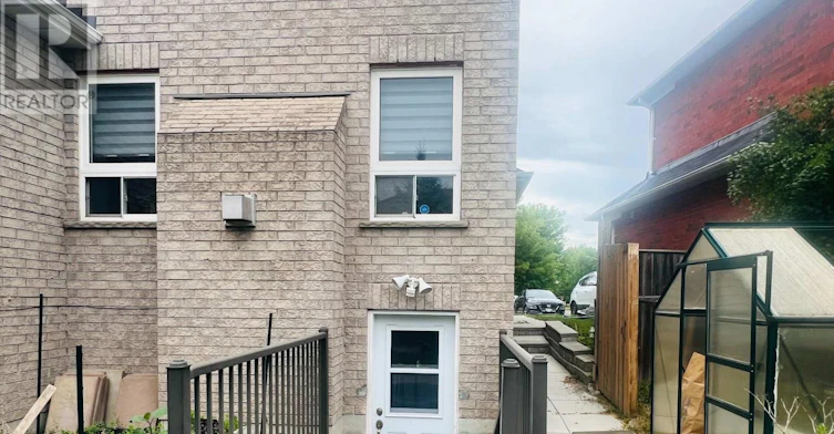 BSMT-25 Gabrielle Crescent, Whitby, ON, L1R 3M6 - 2