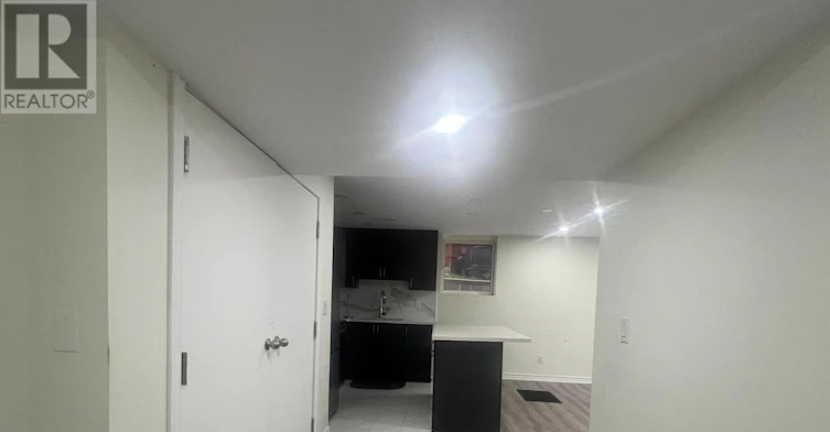 BSMT-25 Gabrielle Crescent, Whitby, ON, L1R 3M6 - 9