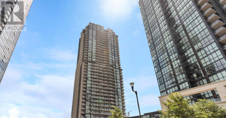 3205-2900 7 Highway, Vaughan, ON, L4K 0G3