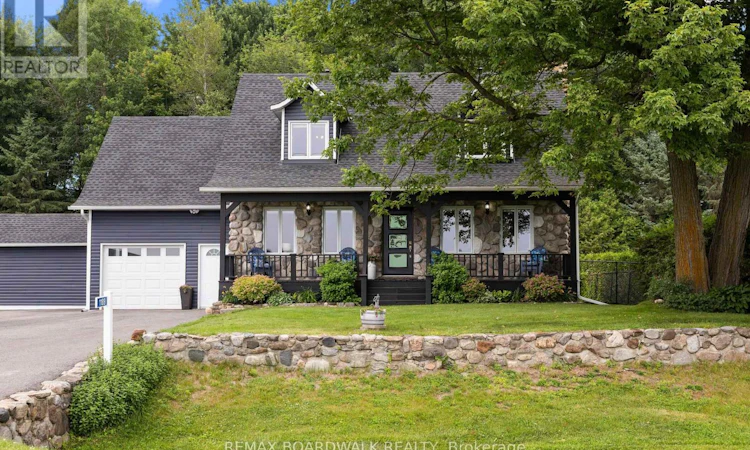 1189 Lacroix Road
