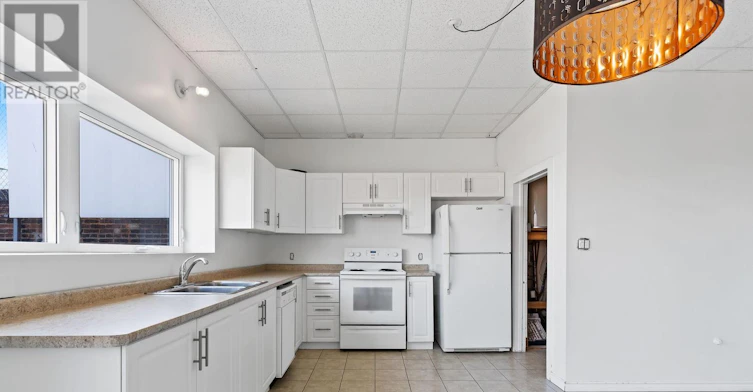 90 St. Paul Street, St. Catharines, ON, L2R 3M2 - 7