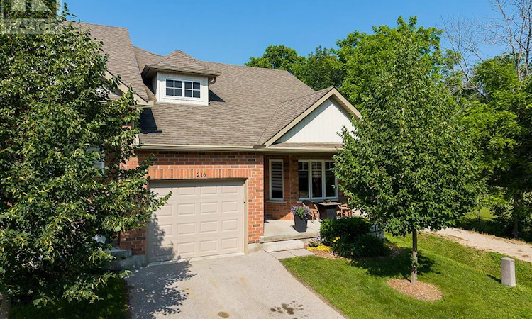 216 Macintosh Lane