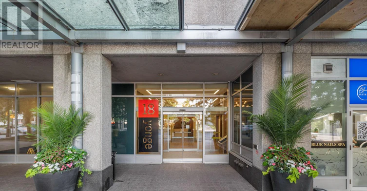 815-18 Yonge Street, Toronto, ON, M5E 1Z8 - 2