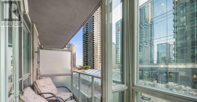815-18 Yonge Street, Toronto, ON, M5E 1Z8 - 26