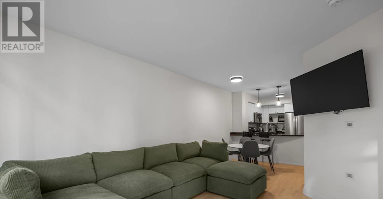 815-18 Yonge Street, Toronto, ON, M5E 1Z8 - 13