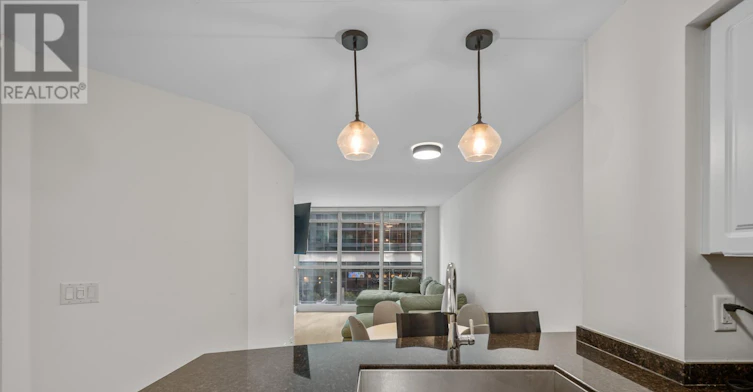 815-18 Yonge Street, Toronto, ON, M5E 1Z8 - 5
