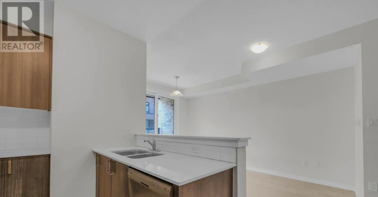 1402-1865 Pickering Parkway, Pickering, ON, L1V 0H2 - 12